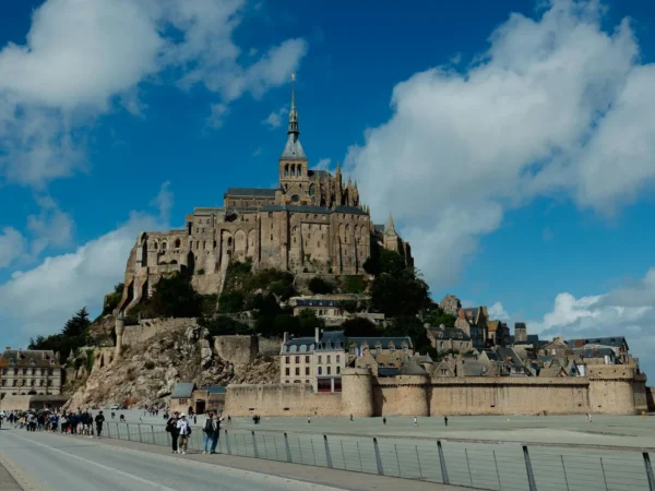 Visiter le Mont-Saint-Michel : combien de temps prévoir vraiment ?